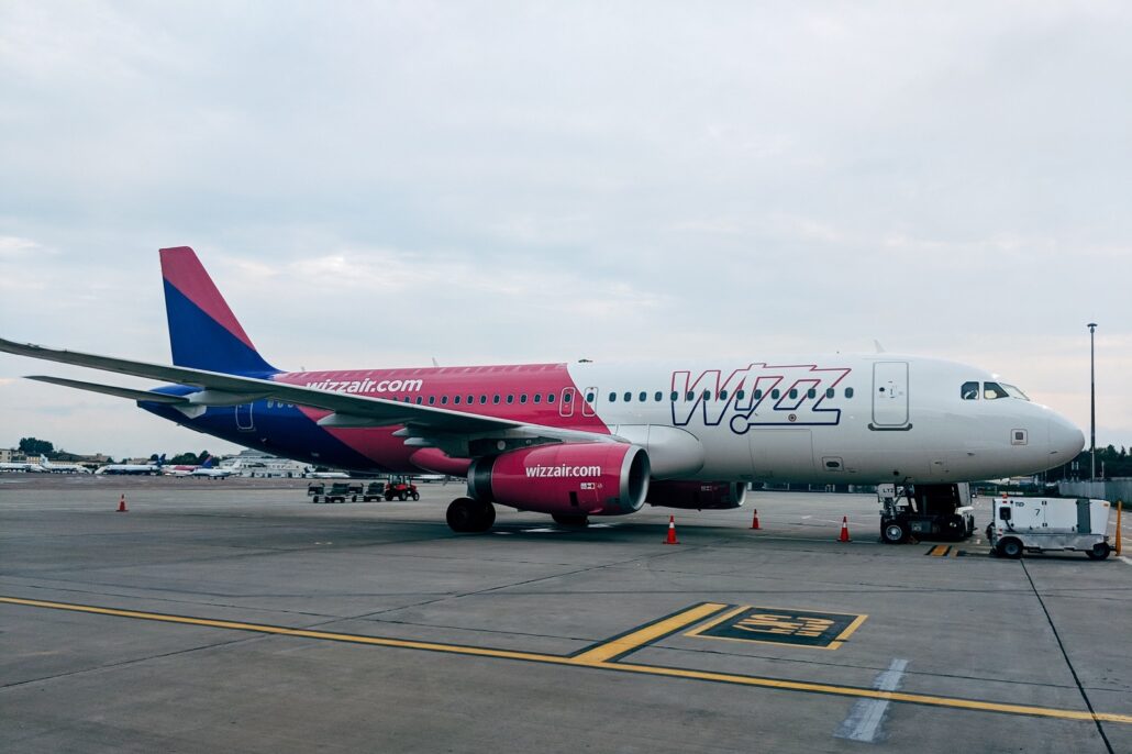 Wizz Air har sendt flere flyruter i vinterhi end normalt. (Foto: Markus Winkler / Pexels)