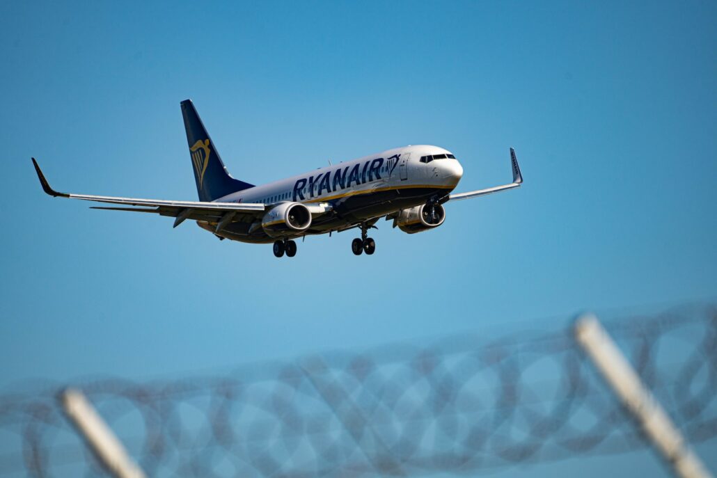 Ryanair er klart størst i lavpris, men kun tredje-billigst. (Foto: Fotis Christopoulos / Unsplash)
